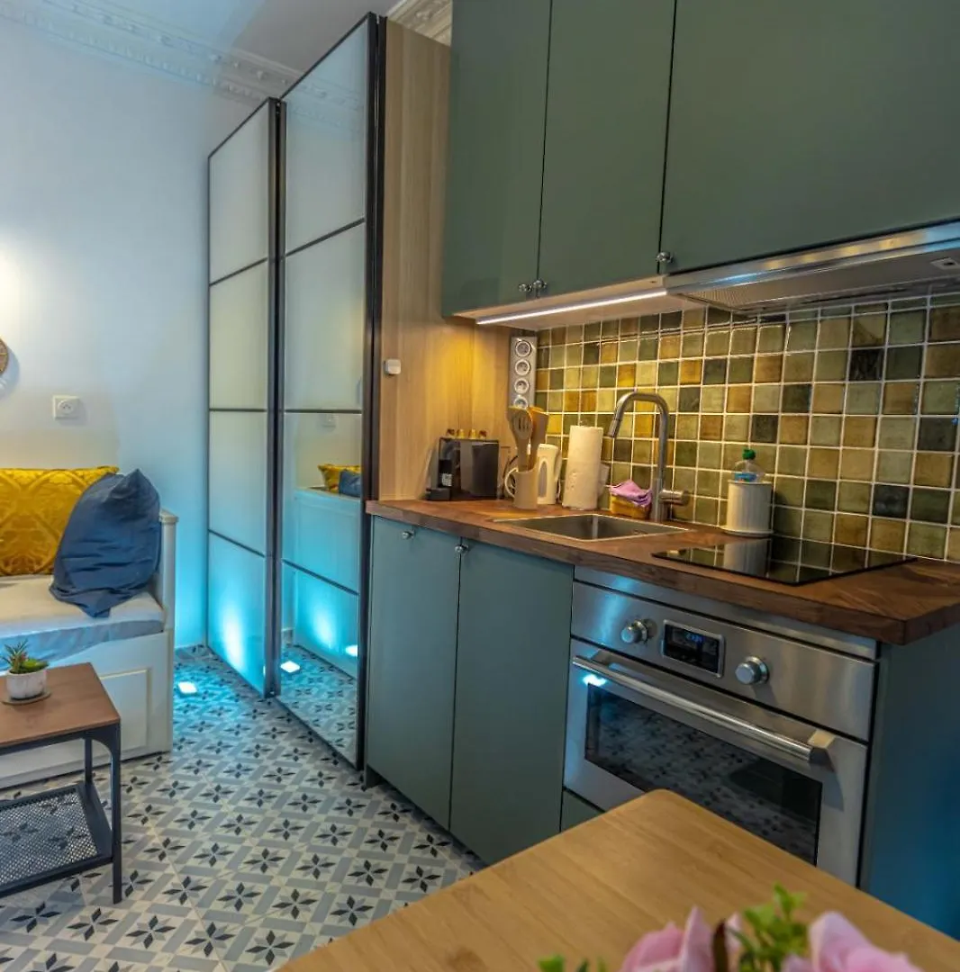 Ledion Paris 14 Apartment