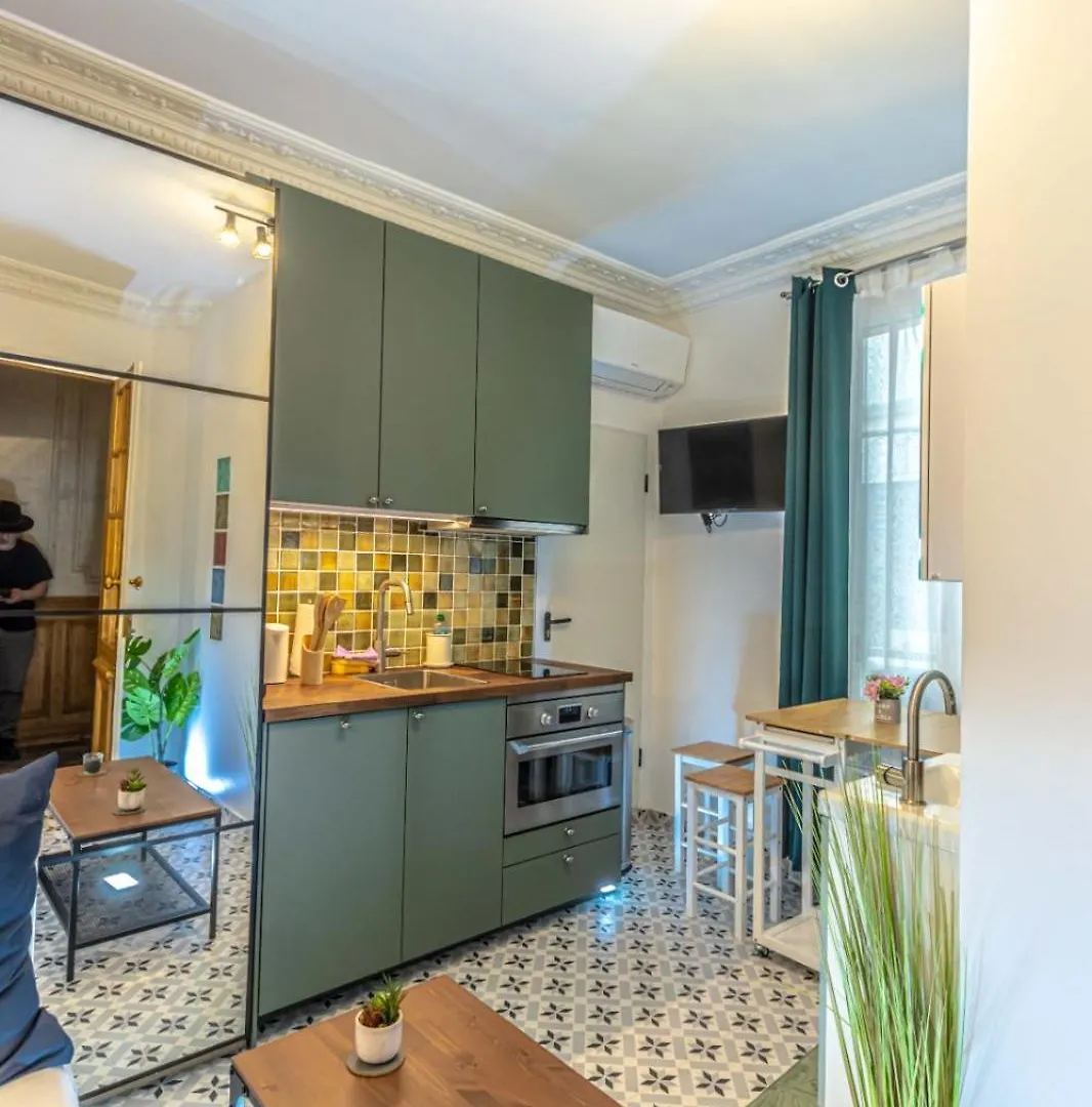 Ledion Paris 14 Apartment 0*,  France